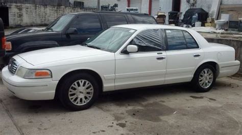 Sell used 2003 Ford Crown Victoria LX Sedan 4-Door 4.6L in Fayetteville ...