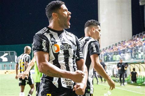 Hulk Volta A Marcar De Falta E Atl Tico Mg Busca Empate Contra