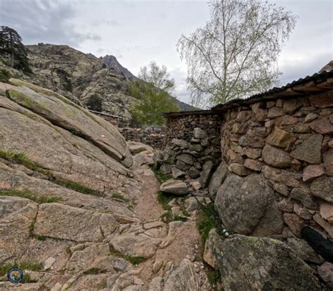 Les Bergeries Et Les Cascades De Radule En Corse