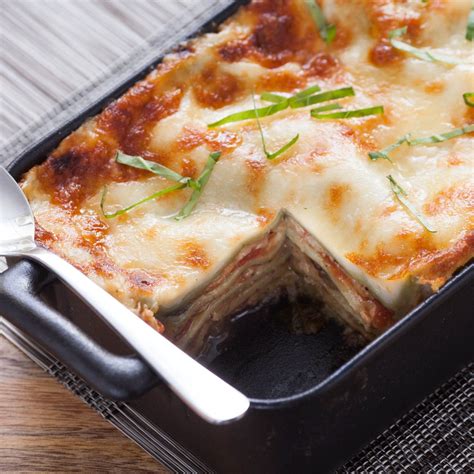 Recipe Eggplant Lasagna With Bechamel Sauce And Fresh Spinach Noodles