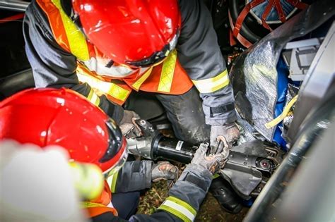 Seine Maritime Accident entre trois véhicules une personne