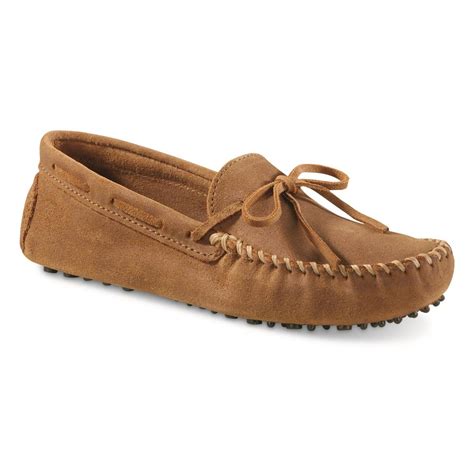 Minnetonka Men S Classic Driver Slippers 734059 Slippers At