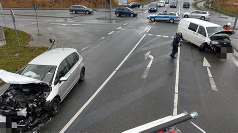 Vorfahrt Missachtet Zwei Schwer Verletzte RegionalHeute De