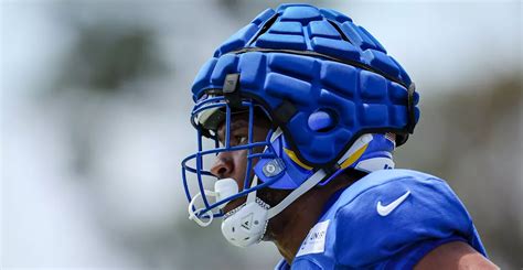 What are guardian caps? What to know about NFL's new helmet initiative ...