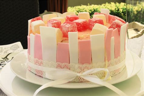 Thorpe House: A Turkish Delight Cake