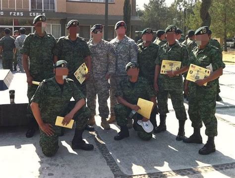 Members Of The Cfe Cuerpo De Fuerzas Especiales From The Mexican Army And Us Army Green