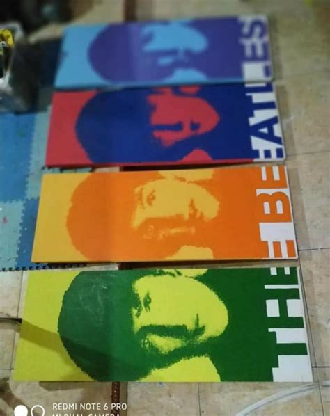 Lukisan Pop Art Repro Andy Warhol The Beatles Desain Kerajinan