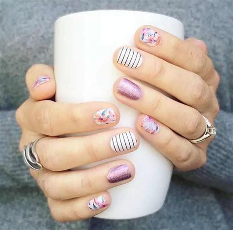 31 Mejores Diseños De Uñas Para Primavera Últimas Tendencias