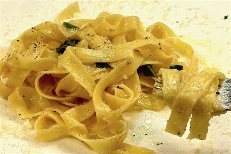 Tagliatelle Burro E Salvia Alla Vodka La Cucina Di Piero Benigni