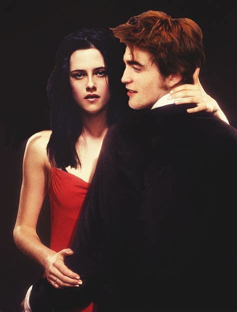 Bella Swan & Edward Cullen - Edward and Bella Photo (630932) - Fanpop