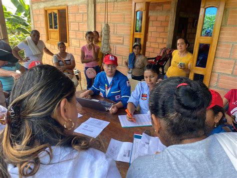 cruzrojacol on Twitter Litros que ayudan La CruzRojaCordoba entregó