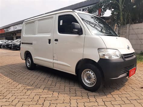 Mobil DAIHATSU GRAN MAX MINIBUS 1 3L D BLIND VAN MT 2017 Mocil Id