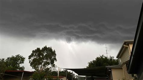 Very Dangerous Storms Bring Wild Winds And Hail North Of Brisbane As Wild Weather Spreads Across