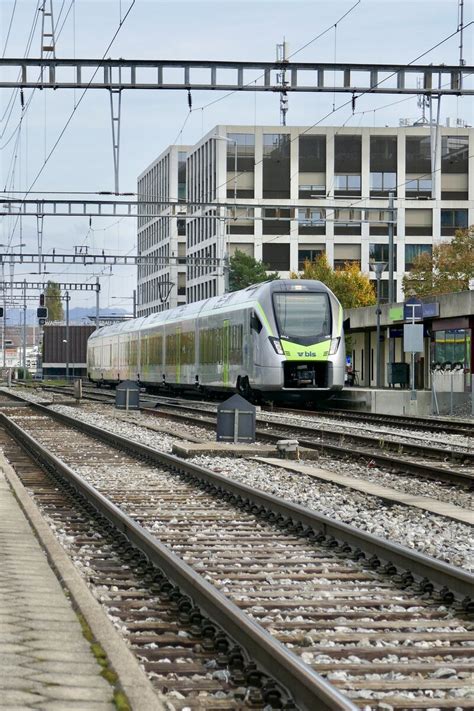 BLS MIKA RABe 528 119 am 11 10 22 bei der Einfahrt in Bümpliz Nord