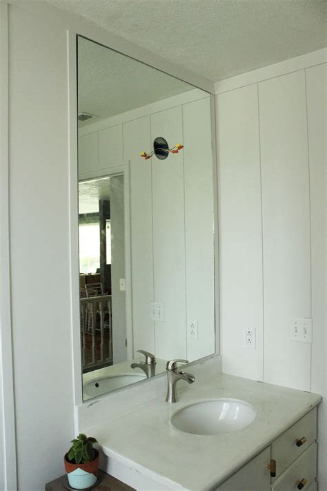 How to Professionally Install a Bathroom Mirror