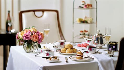 Modern Afternoon Tea at the Langham Hotel, Boston - Wanderlust Tours