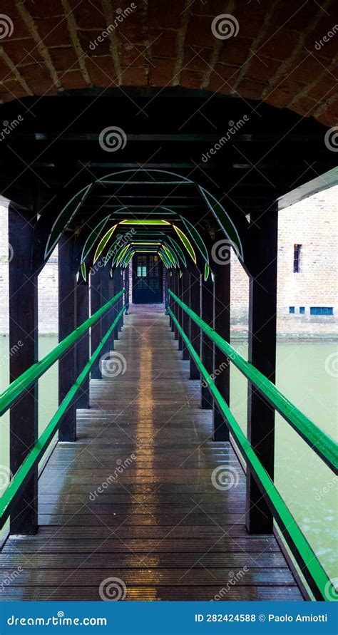 Bridge Of De Haar Castle Near Utrecht Stock Photo Image Of Landmark