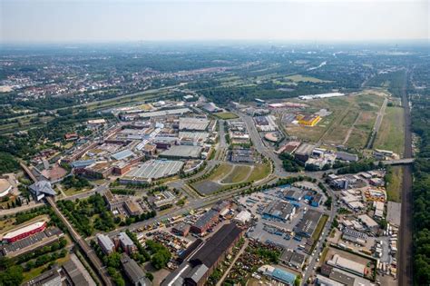 Oberhausen Aus Der Vogelperspektive Geb Udekomplex Und Gel Nde Des