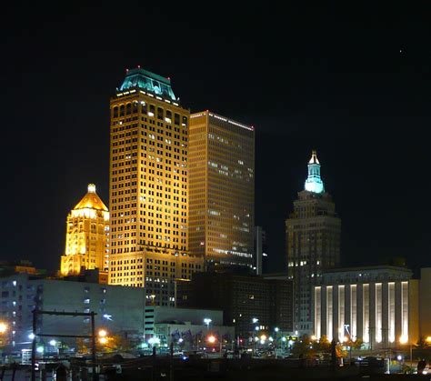 Tulsa Ok Downtown At Night Army Arch Flickr