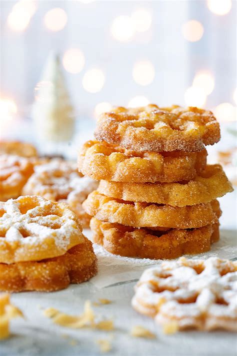 Buñuelos de Viento (Mexican Rosette Fritters) - Maricruz Avalos Kitchen ...