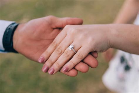 The Oval Cut Diamond Guide | The Diamond Pro