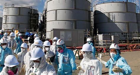 Japón Compañía nuclear inicia vertido de agua tratada de Fukushima al