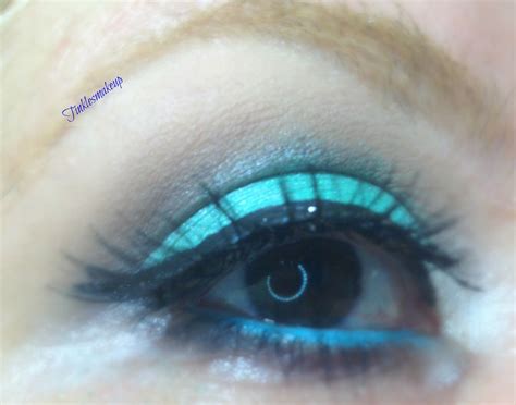 Tinklesmakeup: Eye makeup look smokey turquoise