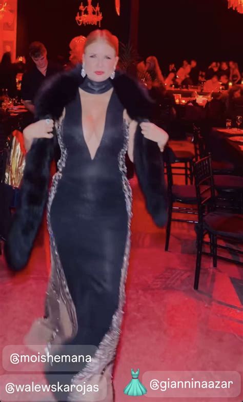 Lili Estefan, Sissi Fleitas y más famosas brillan en desfile de