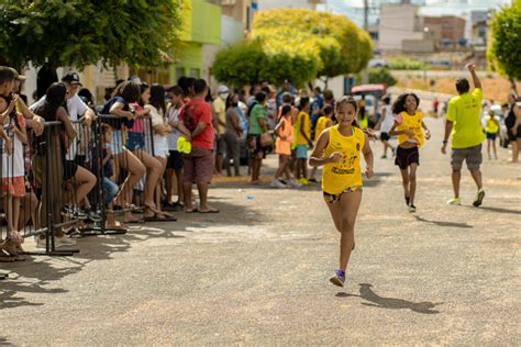 Crian As E Adolescentes De Juazeiro Preparam Se Para Corrida