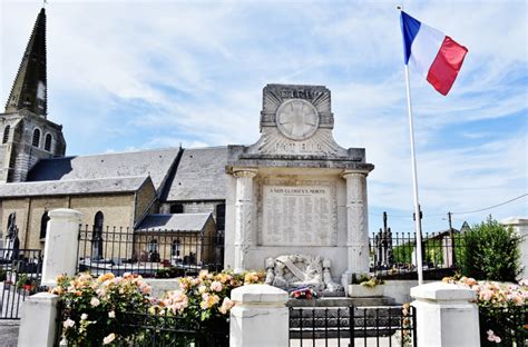 Photo à Sainte Marie Kerque 62370 Monument aux Morts Sainte Marie