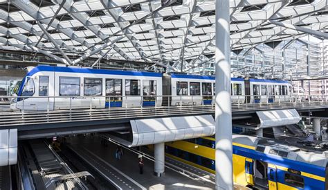 Forse Stijging Ritprijs Trein Bus Tram En Metro Waarom Het Openbaar