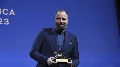 Greeces Yorgos Lanthimos Wins Golden Lion At Venice Film Festival For