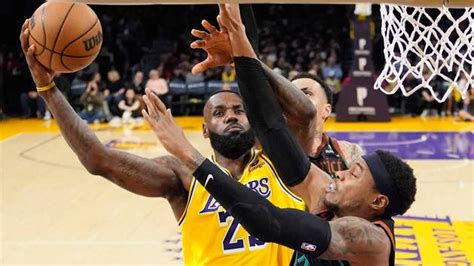 Un Anthony Davis Brutal Salva A Los Lakers Ante El Peor Equipo De La Nba Marcatv