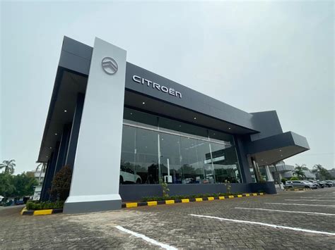 Motomobi News Citro N Experience Center Pik Pakai Identitas Baru