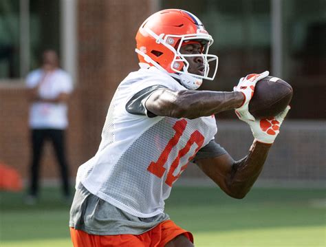 Predicting Clemson Footballs Depth Chart For 2022 Season Opener