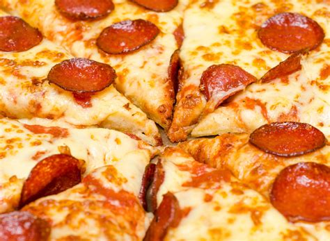 4 Once Favorite Pizza Chains In America That Went Out Of Business Trendradars