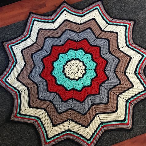 Crochet 12 Point Star Blanket Pattern Is The Round Ripple Blanket 12