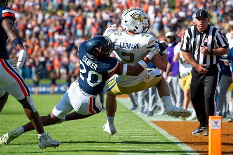 King Smith Power Georgia Tech In 45 17 Victory At Virginia The