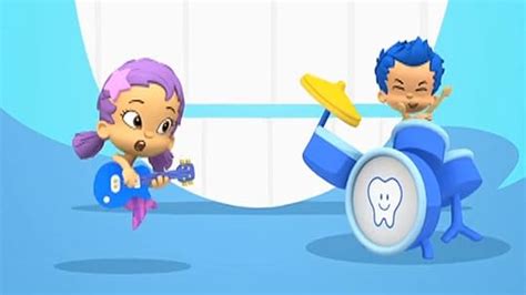 Amazon.com: Bubble Guppies: On The Job! : Brianna Gentilella, Zachary ...