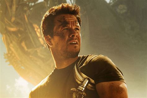 Cogman Tackles Mark Wahlberg in New ‘Transformers 5’ Clip