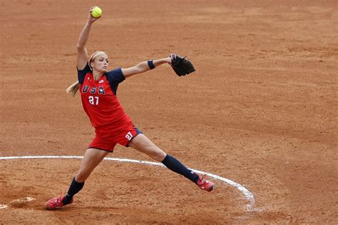 Teknik Dasar Yang Harus Dimiliki Oleh Pitcher Softball Edukasi Center