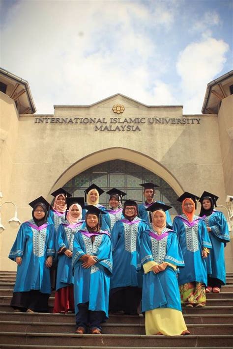 iium convocation robe collection  return iium today