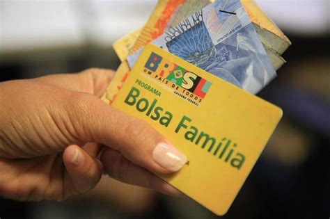 Bolsa Família pagamento do 13º salário começa nesta terça feira 10