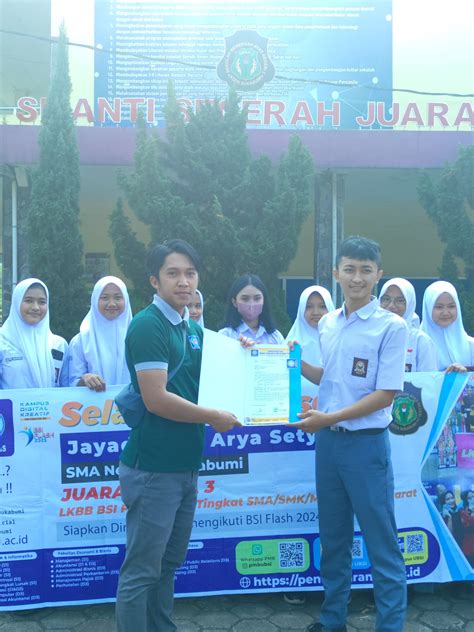 Siswa SMAN 3 Sukabumi Antusias Terima Beasiswa Kuliah Di BSI SukabumiHitz