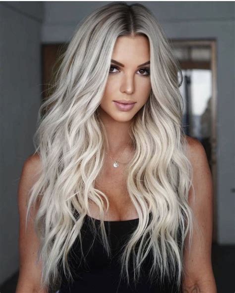 Pin By Martha Reyes On Belleza In 2024 Icy Blonde Hair Bright Blonde Hair Summer Blonde Hair