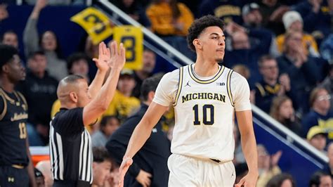 Former Michigan guard Justin Pippen transferring to California