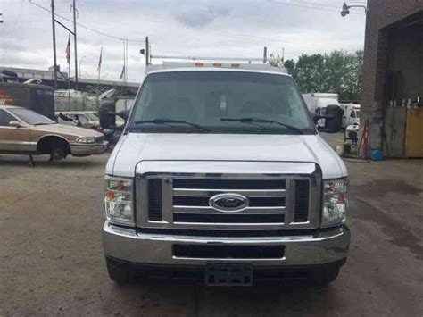 Ford E 350 2008 Utility Service Trucks