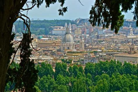 8 Romantic Places In Rome To Make You Fall In Love Once Again