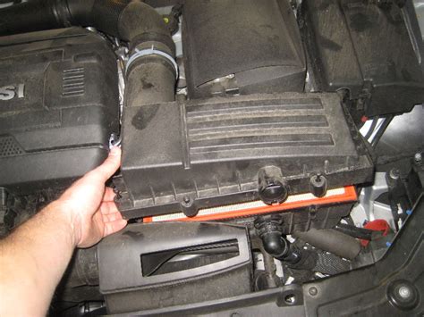 Vw Passat Engine Air Filter Replacement Guide