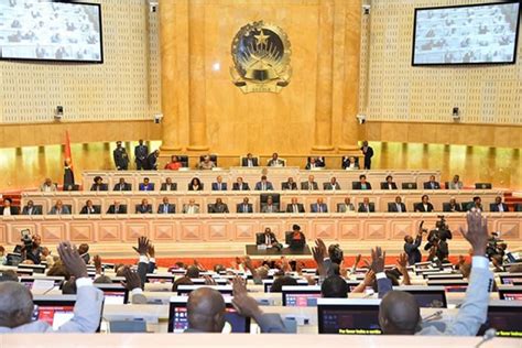 Aprovada Recomposi O Da Mesa Do Parlamento Angolano A Unita